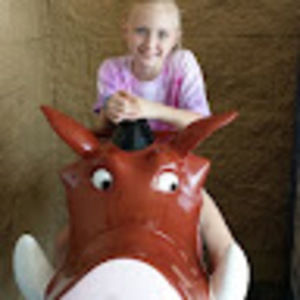 Meet your Posher, Melanie